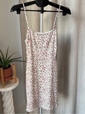 Dainty Hooligan Floral Feminine Dress Women’s Small